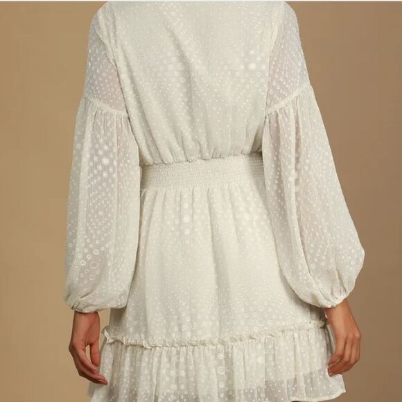 LULU'S Dreamy Astetic Beige Long Sleeved Mini Dress Size XS NWT - Picture 3 of 16